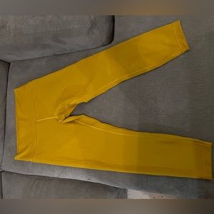 LULULEMON | Wonder Train High Rise Tights 25”